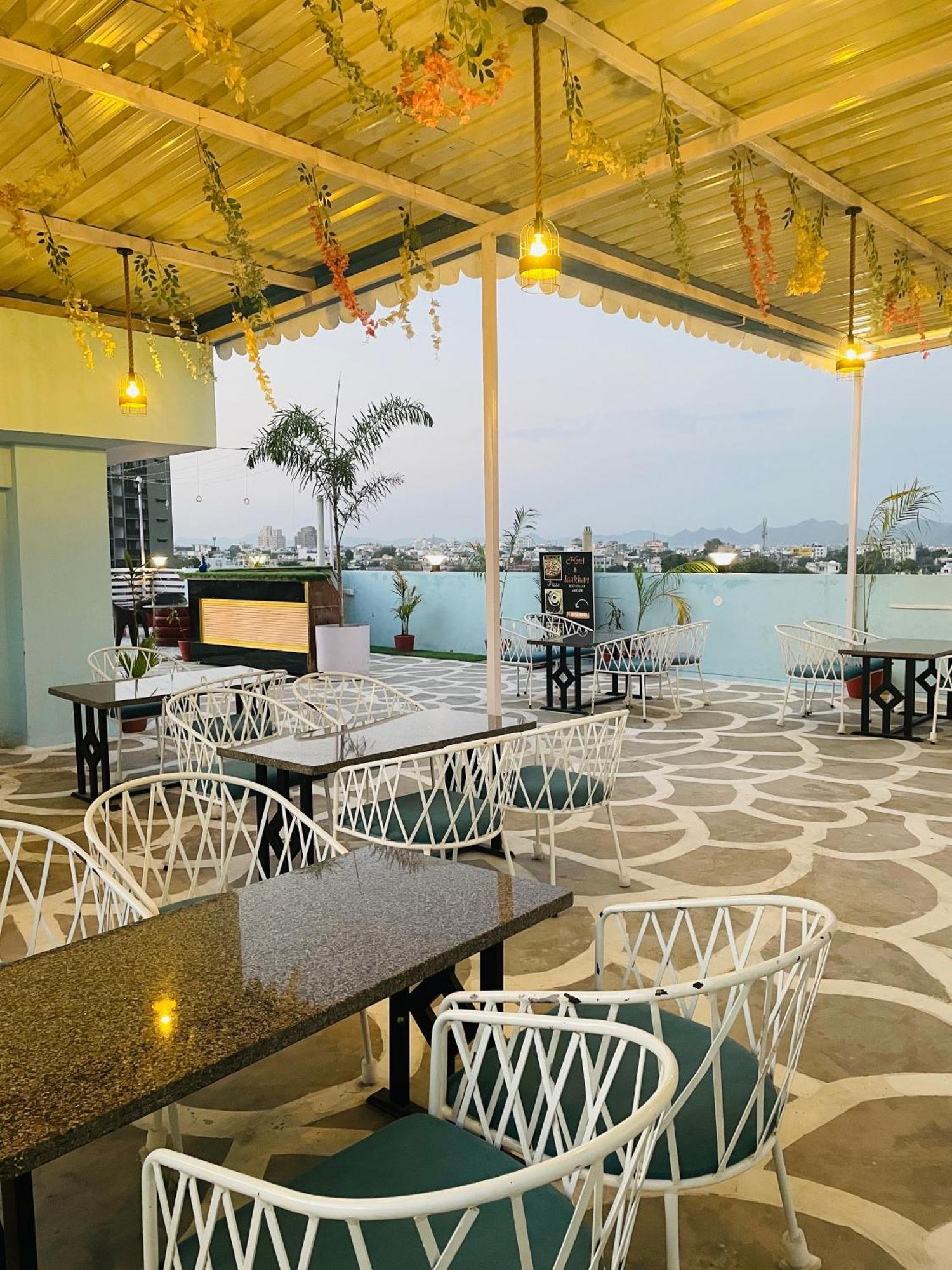 Hotel Laakhan By Ghumo Udaipur Exterior photo